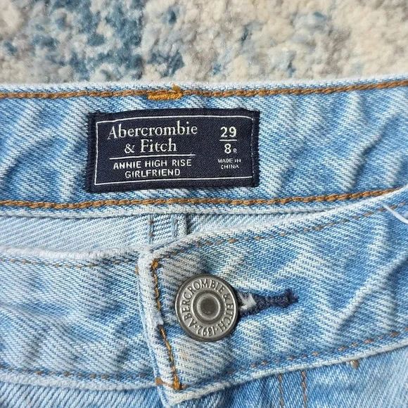 Abercrombie & Fitch Women's Size 29 8R Annie High Rise Girlfriend Jeans - Picture 2 of 3